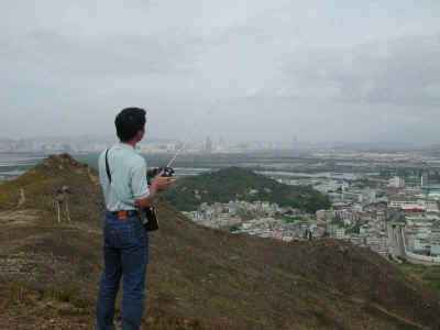 Deep Bay and Shenzhen are on the far sight (61073 bytes)