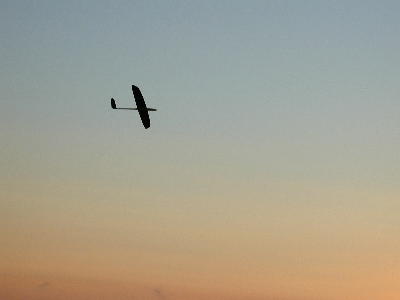 shootingS12.jpg (5463 bytes)