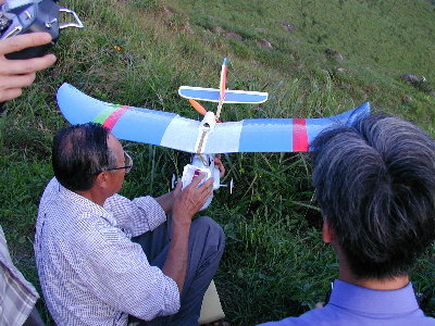 ind4_a.jpg (51034 bytes)